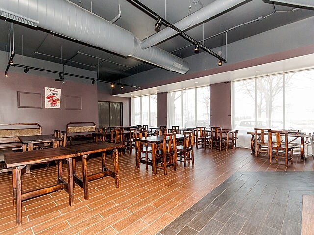 More Photos Of 4651 N Greenview Ave, Chicago Apartments For Lease