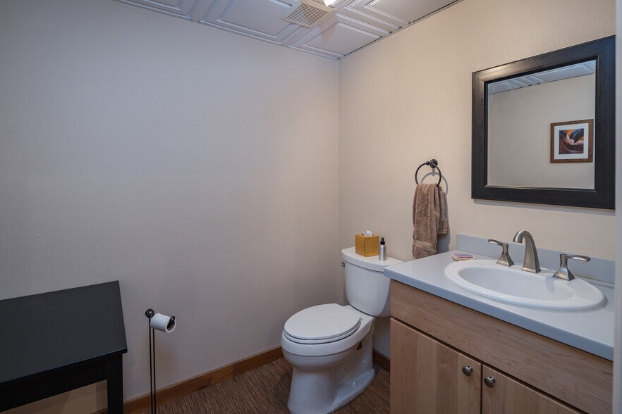More Photos Of 45 E Center St, Moab Storefront For Sale