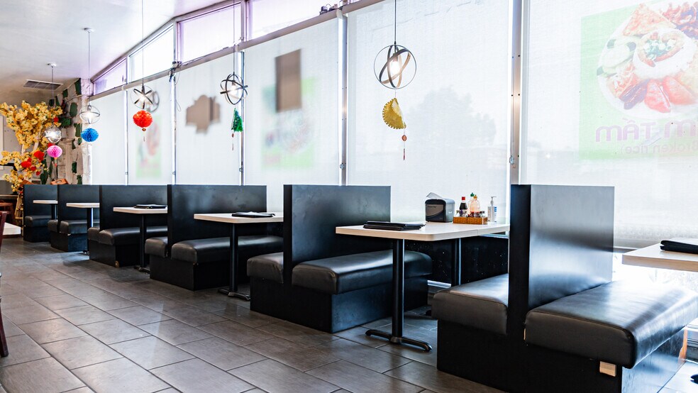 More Photos Of 1280 E Holt Ave, Pomona Restaurant For Lease