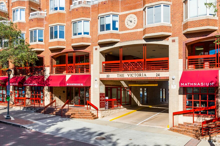 More Photos Of 20 Courthouse Sq, Rockville Office For Sale