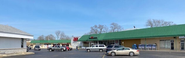 More Photos Of 5600-5649 167th St, Tinley Park Unknown For Lease