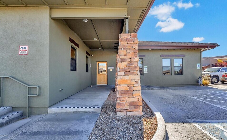 More Photos Of 3623 Crossings Dr, Prescott Office For Sale