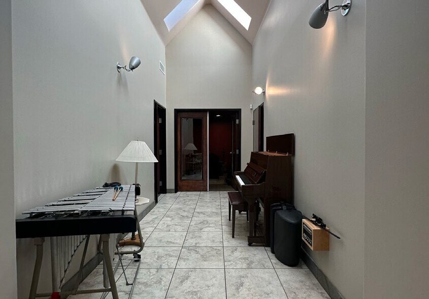 More Photos Of 4727 N 12th St, Phoenix Office For Sale