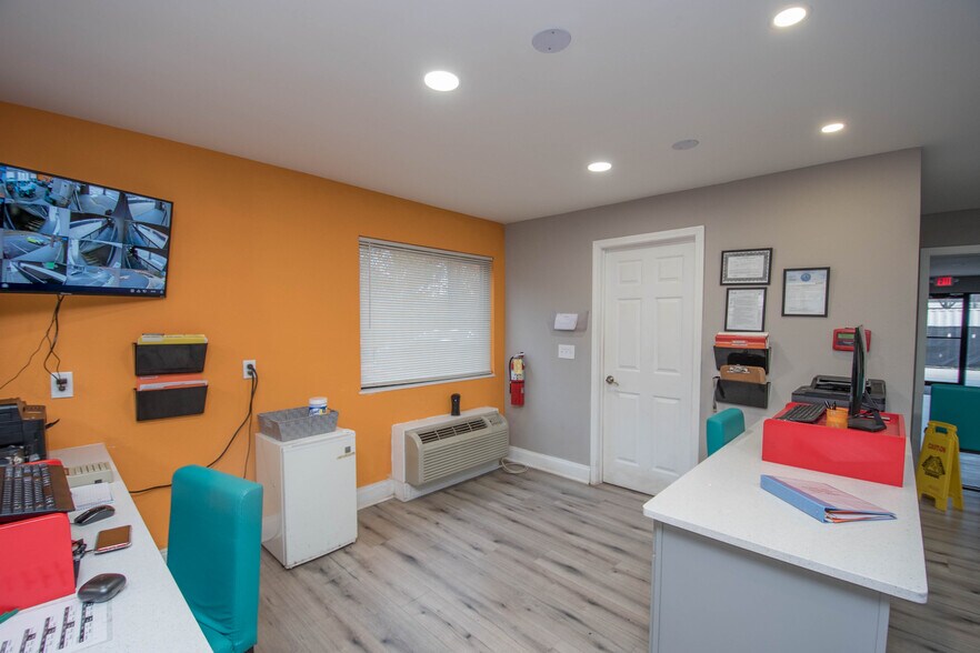 More Photos Of 750 Cobb Place Blvd NW, Kennesaw Hotel For Sale