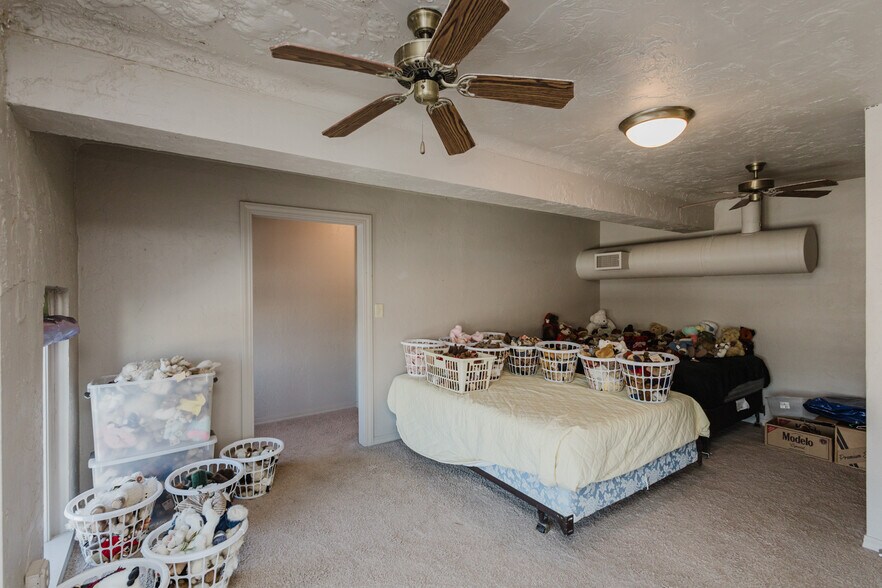 More Photos Of 920 Millington St, Winfield Storefront Retail Office For Sale