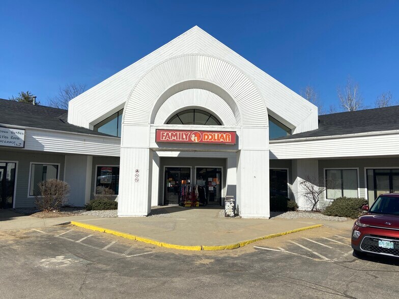 More Photos Of 108 Fisherville Rd, Concord Storefront For Lease