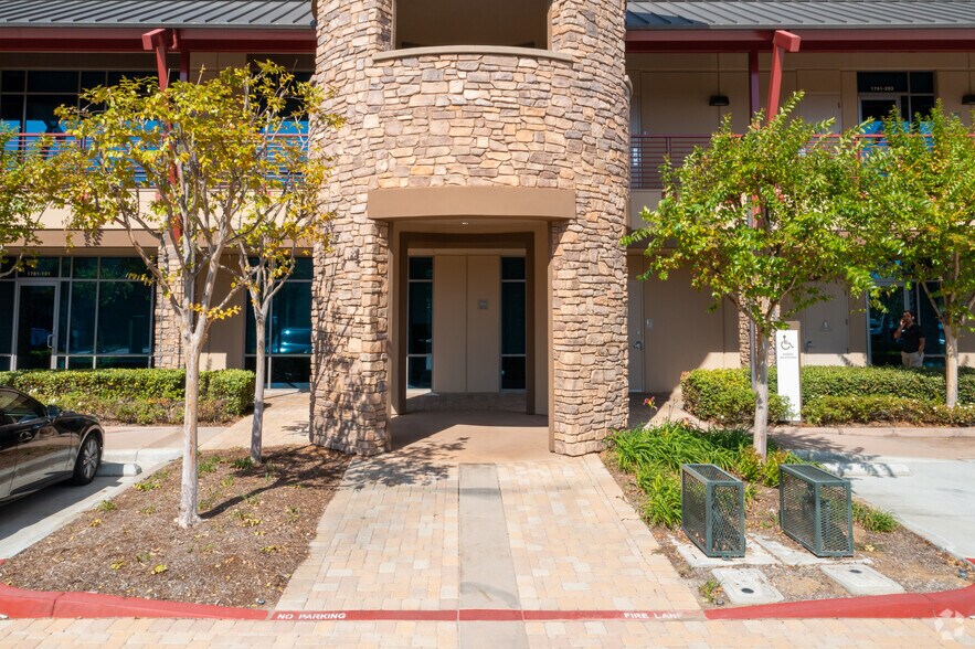 More Photos Of 1801 3rd St, Norco Unknown For Lease