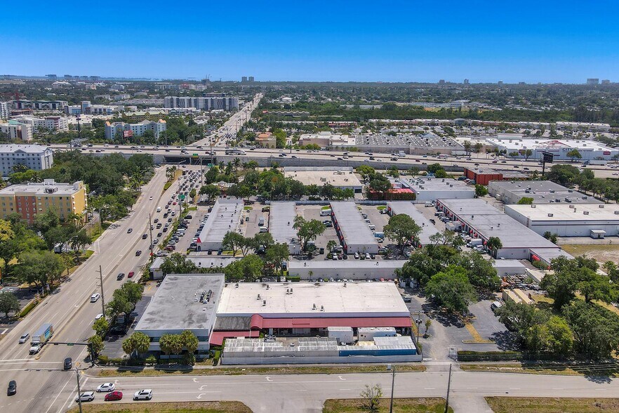 More Photos Of 2870 Stirling Rd, Hollywood Light Distribution For Sale