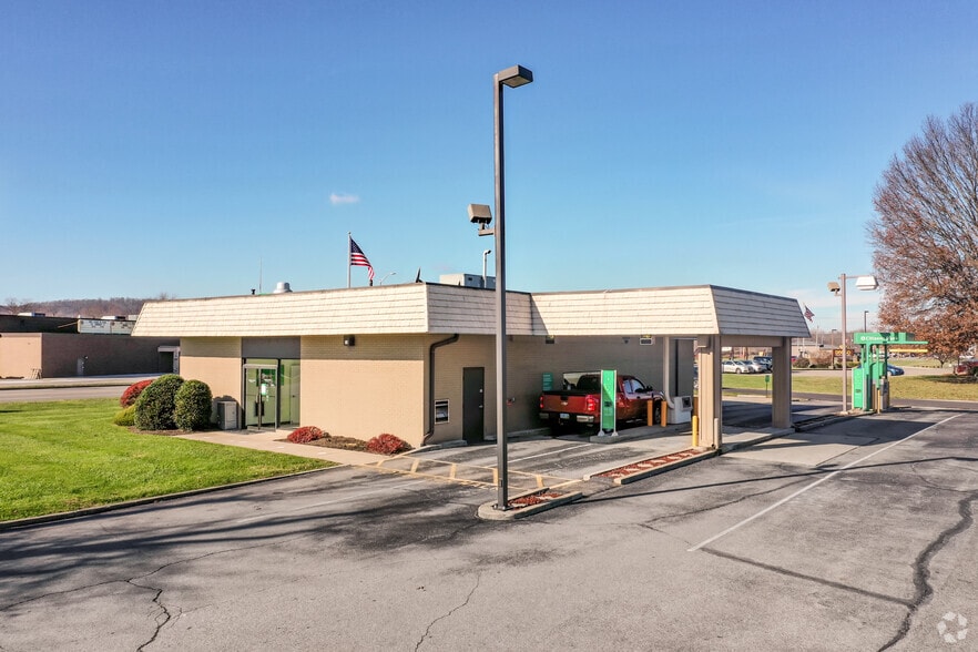 More Photos Of 8806 Ohio River Rd, Wheelersburg Bank For Sale