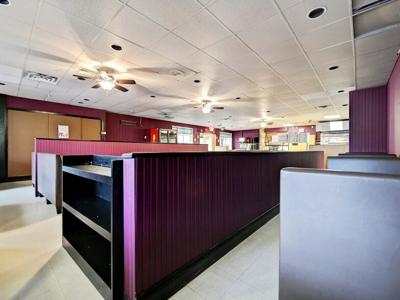 More Photos Of 638-640 Stokes Rd, Medford Restaurant For Sale