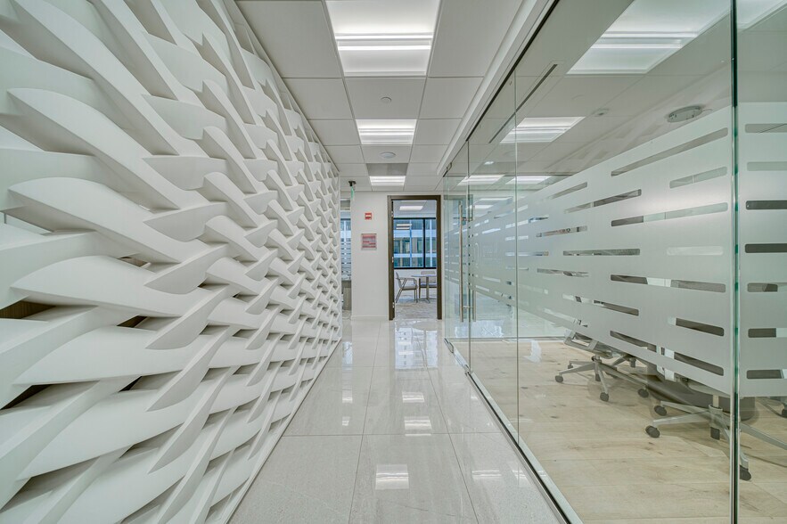 More Photos Of 1200 Brickell Ave, Miami Office For Lease