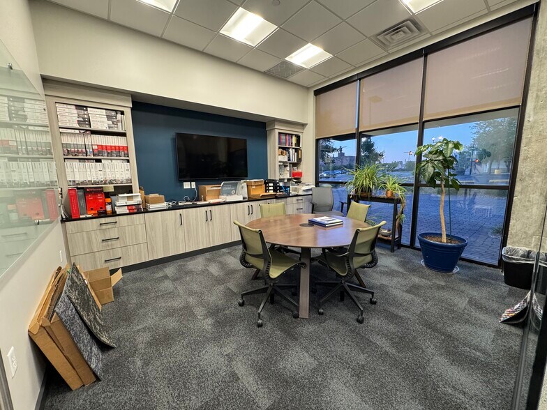 More Photos Of 321 S Main St, South Bend Apartments For Lease