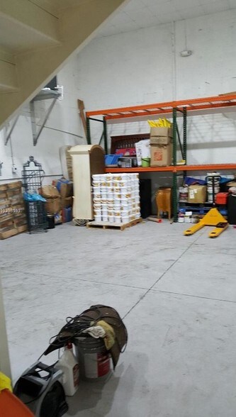 More Photos Of 5900 NW 99th Ave, Miami Light Distribution For Lease