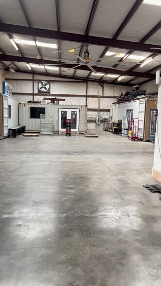 Primary Photo Of 9201 Brown Ln, Austin Warehouse For Sale