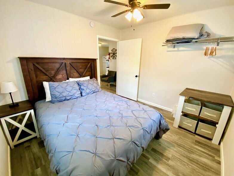 More Photos Of 1575 Tablerock Cir, Branson Hotel For Sale