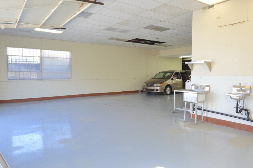 More Photos Of 3365 Martin Luther King Jr Blvd, Lynwood Unknown For Lease