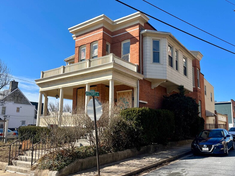 More Photos Of 3818 Roland Ave, Baltimore Office Residential For Sale