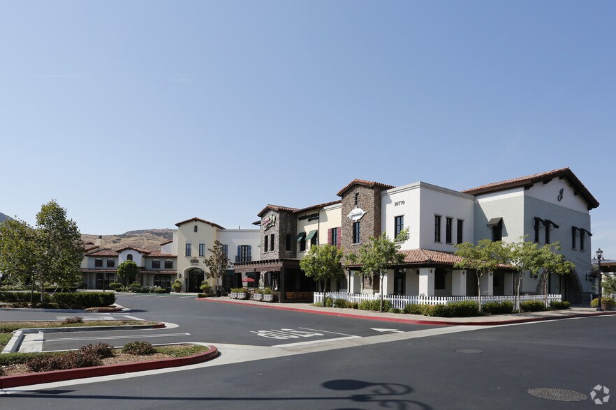 Primary Photo Of 30770 Russell Ranch Rd, Westlake Village General Retail For Lease