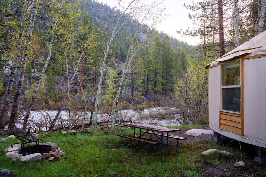 More Photos Of 14255 State Route 88, Hope Valley Hotel For Sale