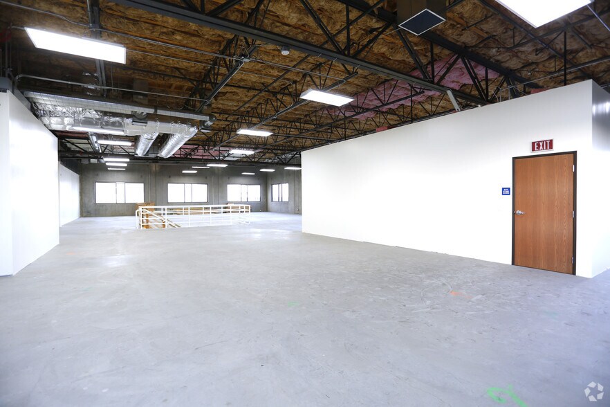 More Photos Of 3000-3090 E Washington Blvd, Los Angeles Refrigeration Cold Storage For Lease