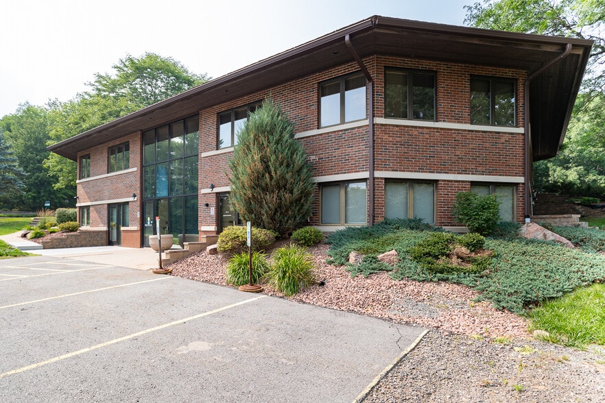 More Photos Of 520 N 28th Ave, Wausau Medical For Sale
