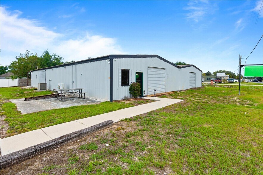 Primary Photo Of 15617 Old US Highway 441, Tavares Industrial For Lease