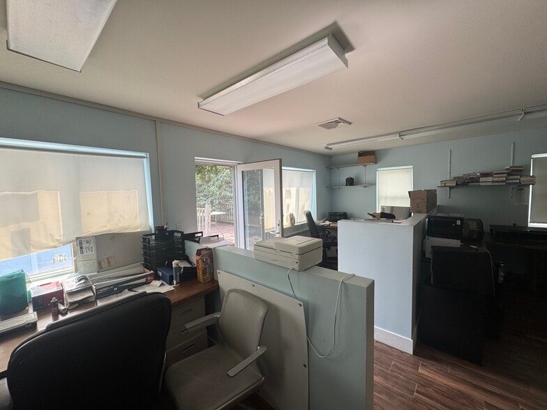 More Photos Of 37-23 27th St, Long Island City Light Distribution For Sale
