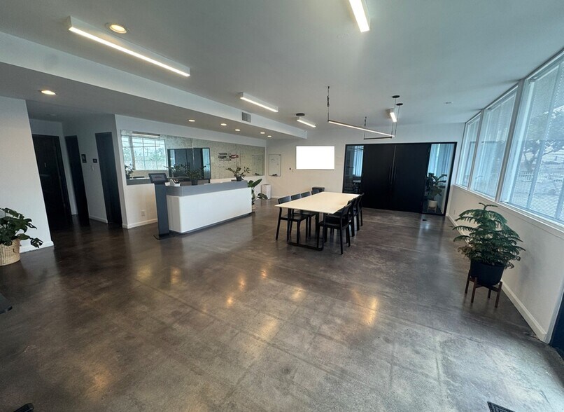 More Photos Of 349 W 168th St, Gardena Warehouse For Sale