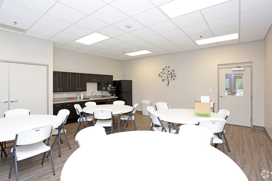 More Photos Of 25 S Linden Ave, Council Bluffs Apartments For Sale