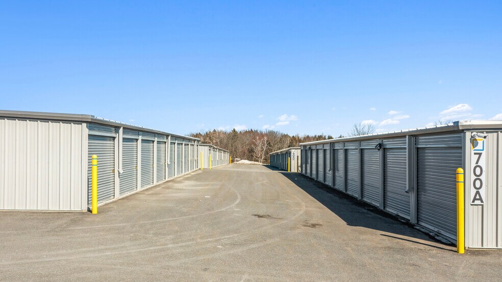 More Photos Of 204 Center Rd, Fairfield Self Storage For Sale