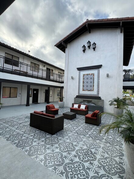 More Photos Of 24953 Paseo De Valencia, Laguna Hills Medical For Lease