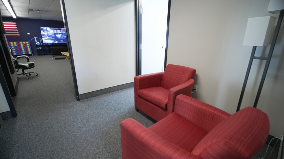 More Photos Of 3555-3559 W Wright St, Boise Light Manufacturing For Lease