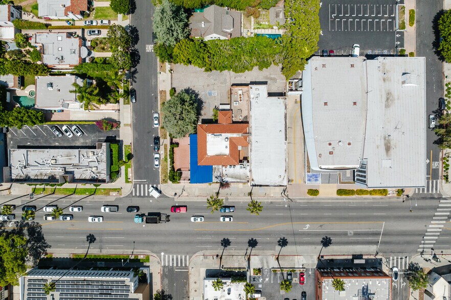 More Photos Of 7677 W Sunset Blvd, Los Angeles General Retail For Lease