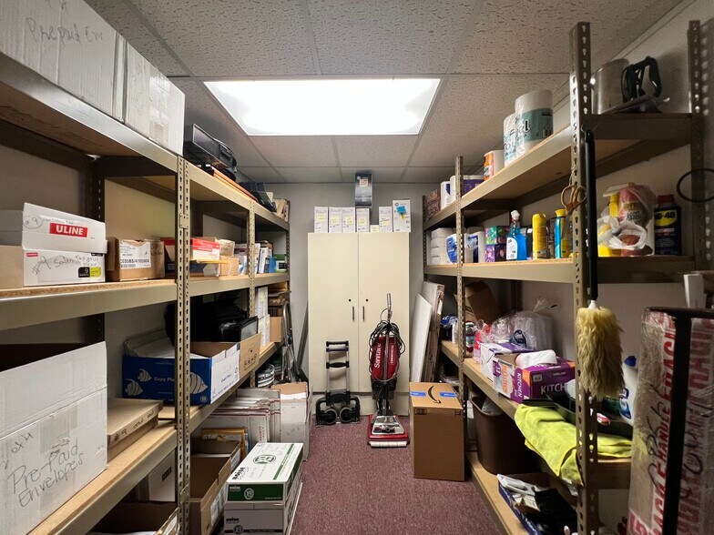 More Photos Of 506 E Camelback Rd, Phoenix Office For Sale