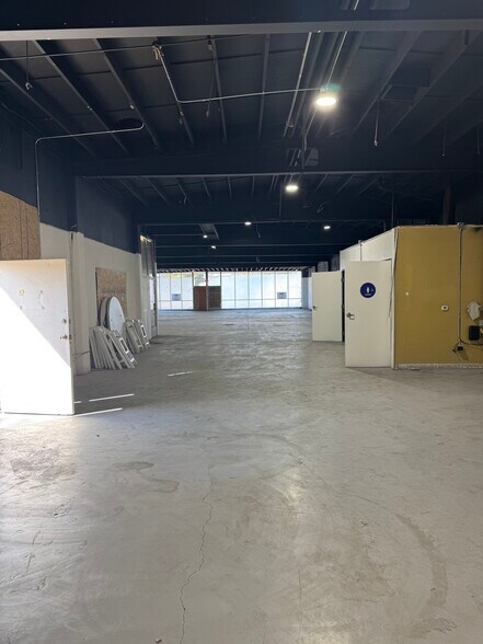 More Photos Of 1315 N Main St, Santa Ana Freestanding For Lease