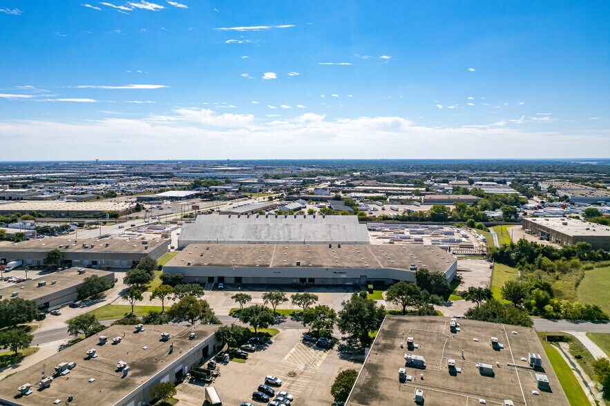 More Photos Of 9804-9850 Chartwell Dr, Dallas Warehouse For Lease