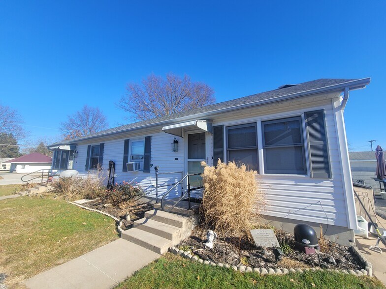 More Photos Of 115 N Arbitary St, Roseville Apartments For Sale