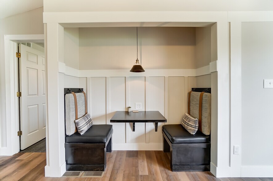 More Photos Of 15 Commercial Way, Springboro Medical For Sale