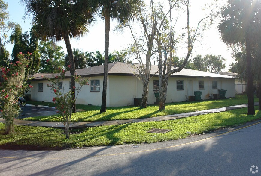 More Photos Of 2750 NW 58th Ter, Fort Lauderdale Specialty For Sale