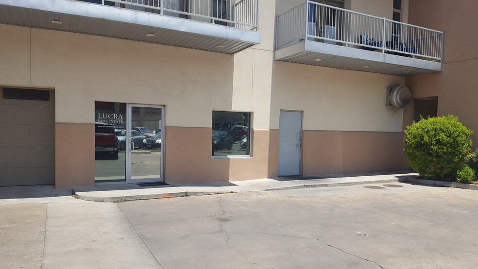 More Photos Of 613 Austin Ave, Waco Storefront Retail Office For Sale