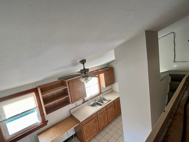 2825 Paris Green, Sauquoit, NY 13456 Office For Sale