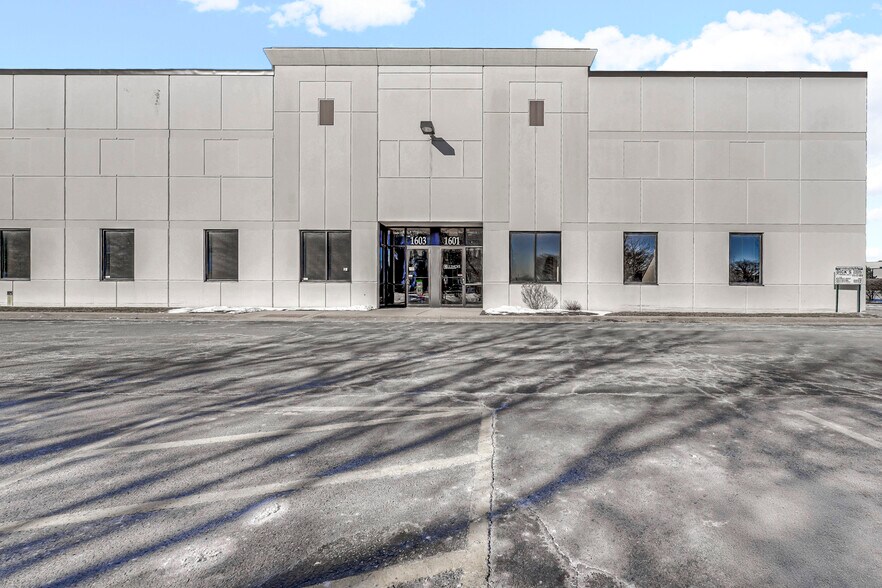 More Photos Of 1603 Rock Creek Blvd, Joliet Distribution For Lease