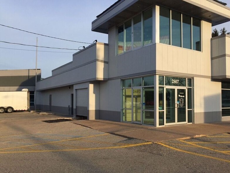 More Photos Of 2807 Lake Michigan Dr NW, Grand Rapids General Retail For Lease