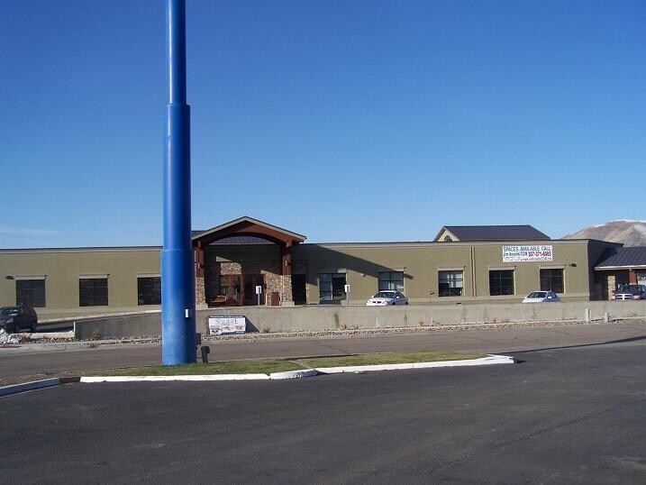 Primary Photo Of 2620 Commercial Way, Rock Springs Medical For Lease