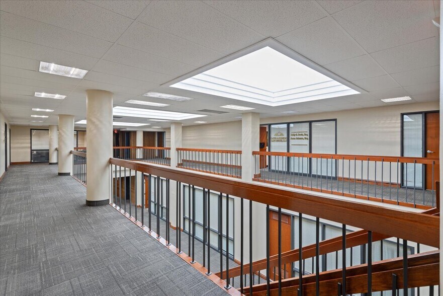 More Photos Of 1803-1807 Capitol Ave, Cheyenne Office For Sale