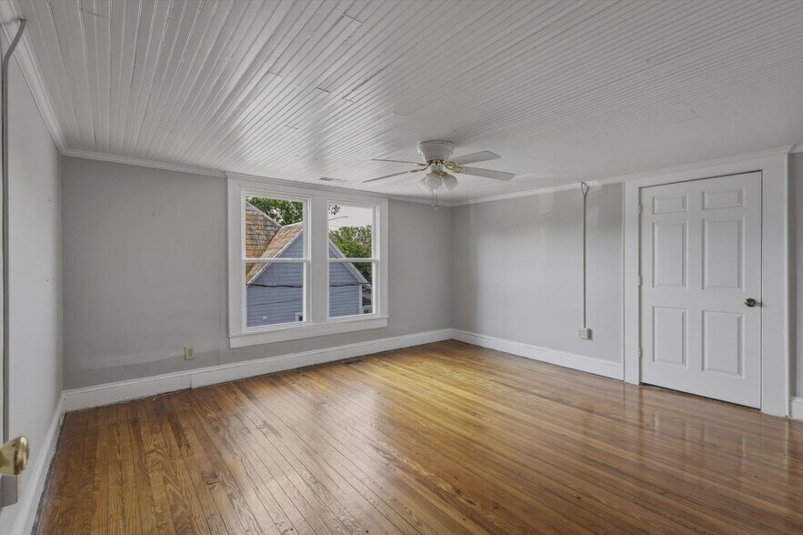 More Photos Of 408 S Green St, Morganton Specialty For Sale