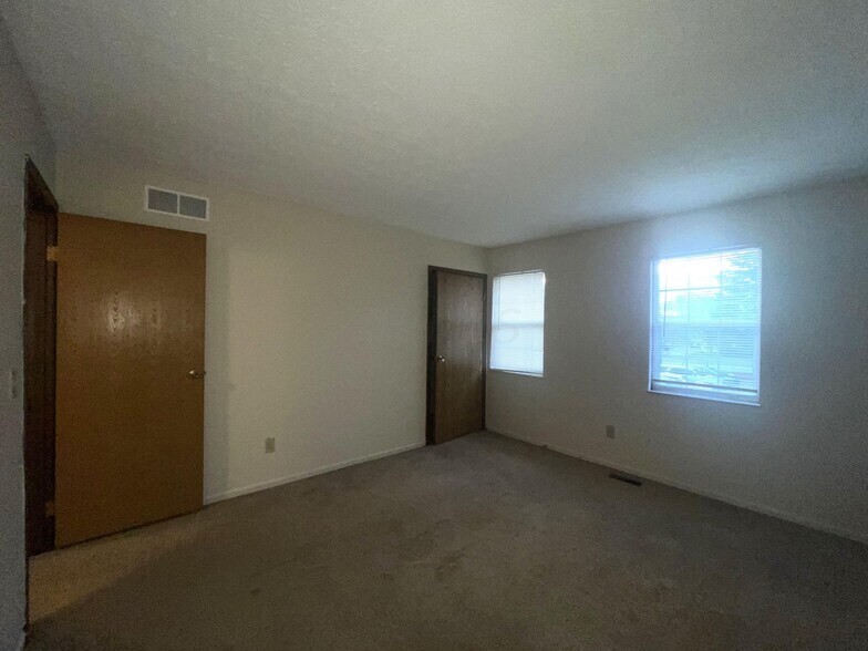 More Photos Of 5274-5280 Portland St, Columbus Apartments For Sale