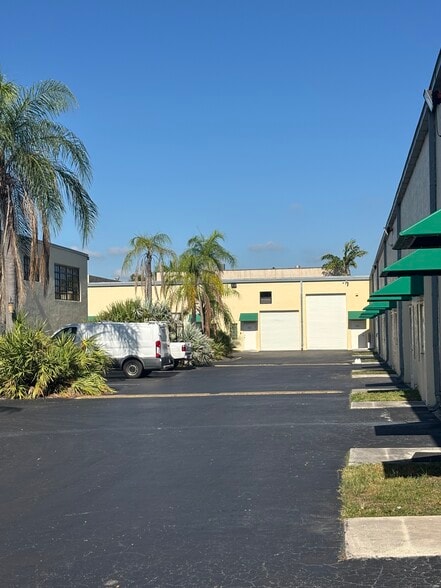 More Photos Of 14305 SW 142nd St, Miami Industrial For Lease