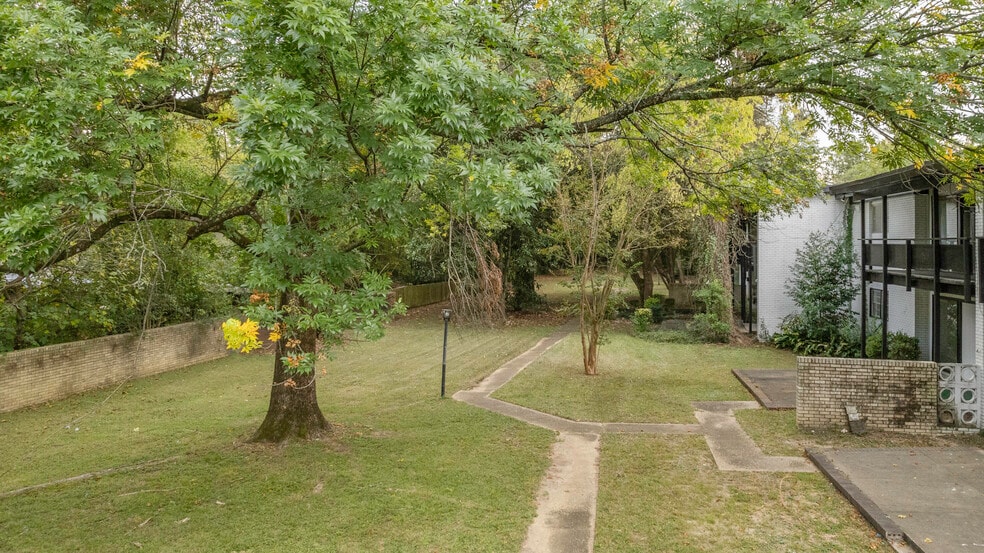 More Photos Of 3701-3743 Wesley Dr, Montgomery Apartments For Sale