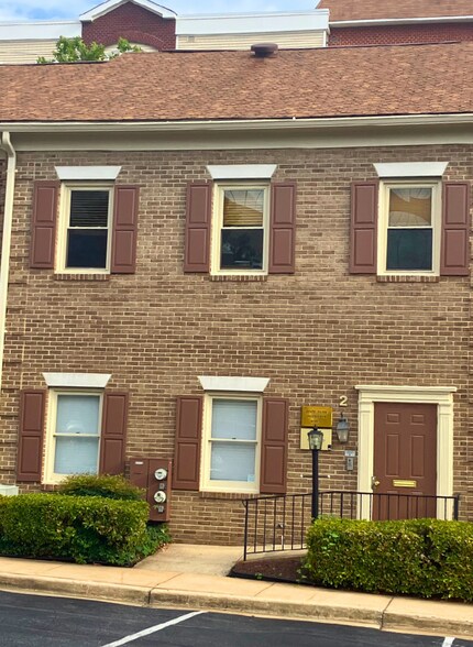 More Photos Of 131 Rollins Ave, Rockville Medical For Sale